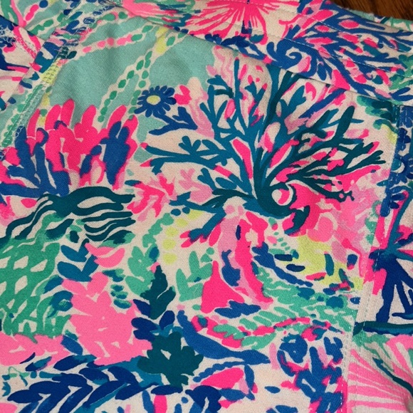 Lilly Pulitzer Coraline Beach You To It Shorts Large NWT - Picture 3 of 12